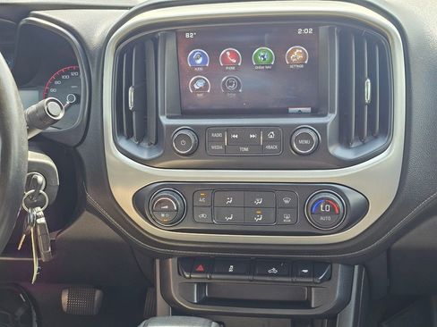 Used 2015 GMC Canyon SLE RWD image 12