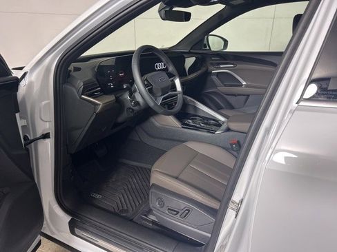 New 2025 Audi Q5 Premium Plus image 9