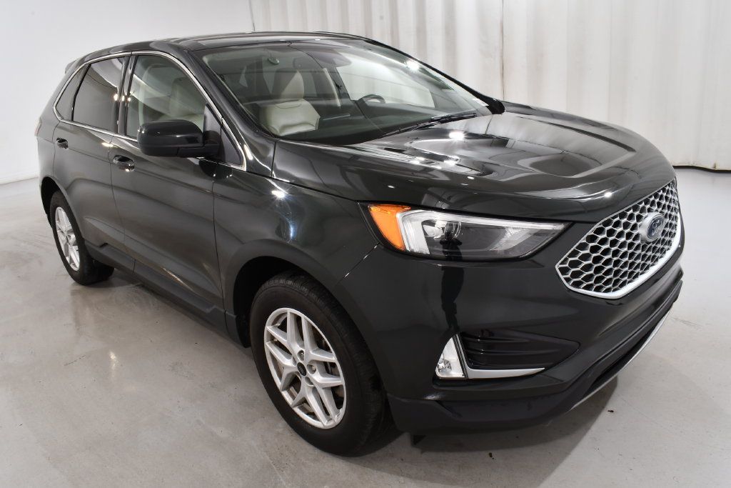 Used 2024 Ford Edge SEL w/ Convenience Package AWD/4WD image 5