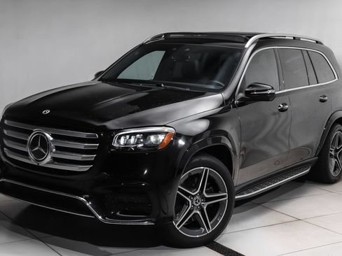 Used 2024 Mercedes-Benz GLS 450 4MATIC image 1