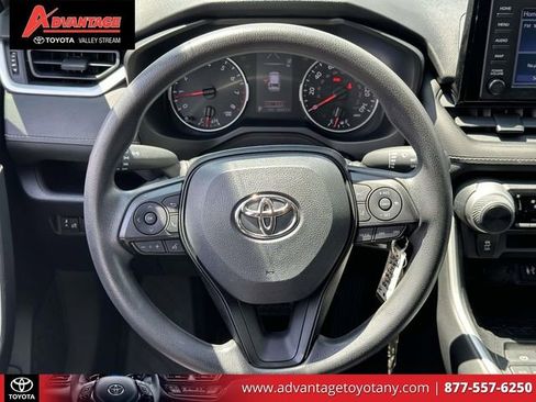 Certified 2019 Toyota RAV4 LE FWD image 19