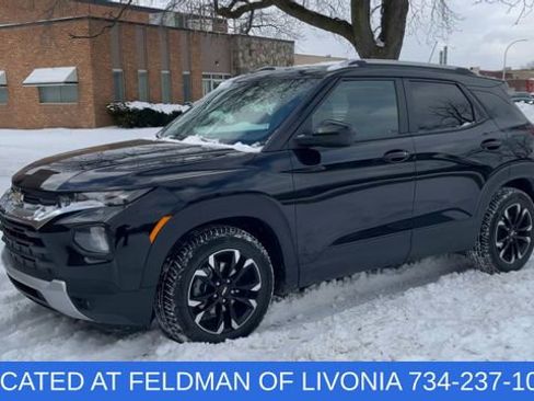 Certified 2021 Chevrolet TrailBlazer LT w/ Sun and Liftgate Package image 4