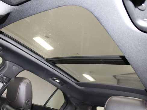 Used 2021 Cadillac XT4 Sport FWD image 35