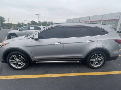 Used 2018 Hyundai Santa Fe Limited AWD/4WD image 7