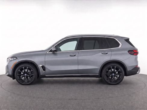 Used 2024 BMW X5 xDrive40i w/ Premium Package AWD/4WD image 6