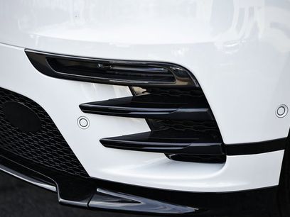 New 2026 Land Rover Range Rover Velar Dynamic SE