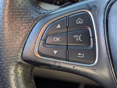 Used 2018 Mercedes-Benz GLC 300 image 10