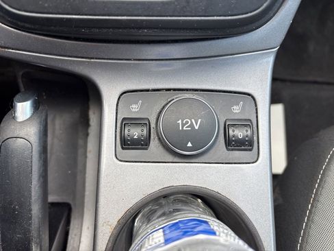 Used 2016 Ford Escape SE w/ SE Cold Weather Package image 6