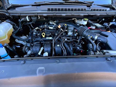 Used 2023 Ford Edge Titanium image 29