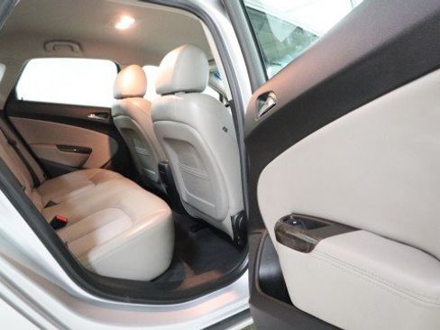 Used 2013 Buick Verano FWD image 10