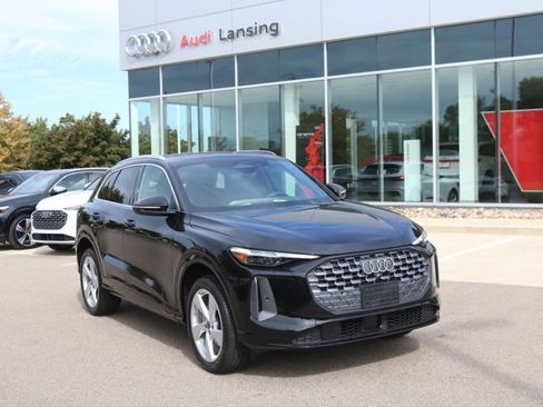 New 2025 Audi Q5 Premium Plus image 1