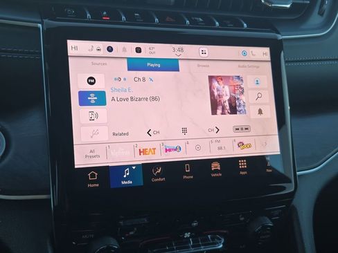 New 2025 Jeep Grand Cherokee L Limited RWD image 19