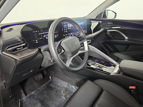 Certified 2025 Audi Q5 Premium Plus AWD/4WD image 15