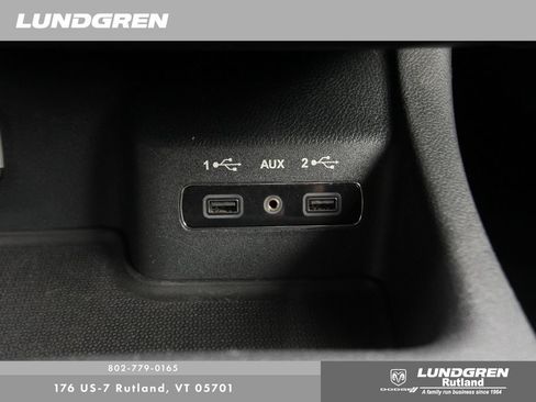 Used 2018 Dodge Durango GT AWD/4WD image 32