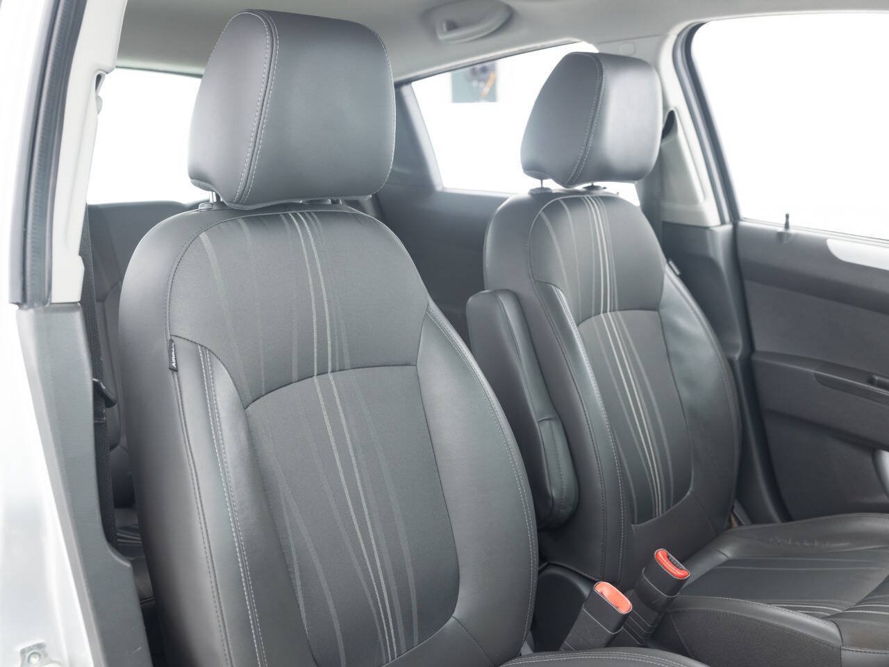 Used 2015 Chevrolet Spark LT FWD image 28