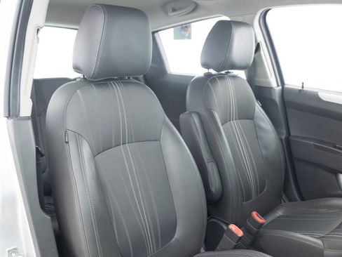 Used 2015 Chevrolet Spark LT FWD image 28