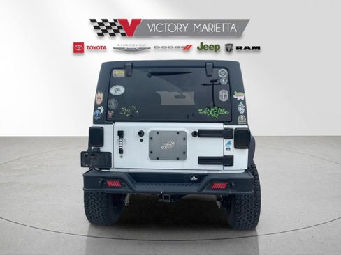 Used 2016 Jeep Wrangler Unlimited Sahara w/ Dual Top Group AWD/4WD image 4
