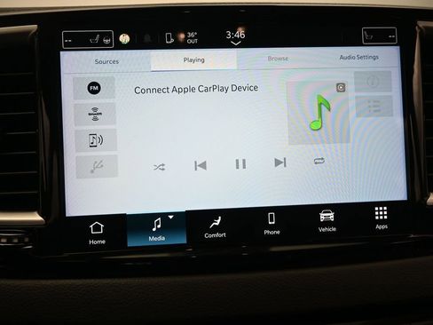 Used 2024 Chrysler Pacifica Touring-L image 28