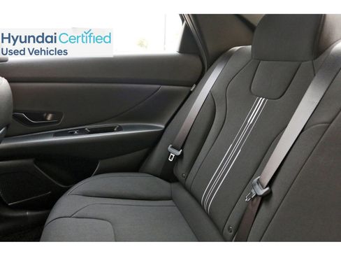 Certified 2025 Hyundai Elantra Sport FWD image 14