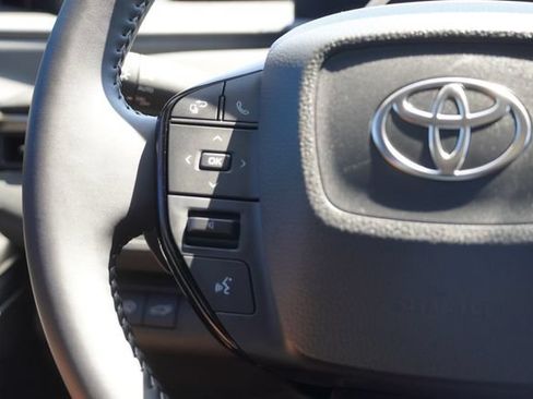 Used 2026 Toyota bZ FWD image 30