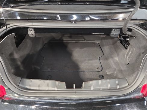 Used 2020 Chevrolet Camaro LT RWD image 18