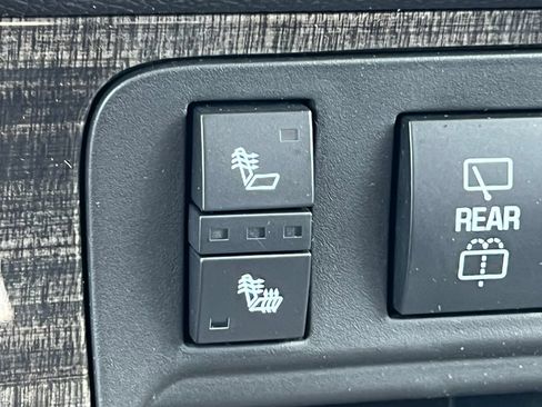 Used 2016 GMC Acadia SLT w/ Premium Edition FWD image 27