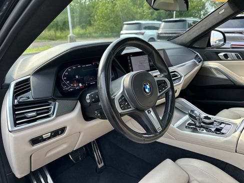Used 2022 BMW X6 M50i w/ Executive Package AWD/4WD image 47