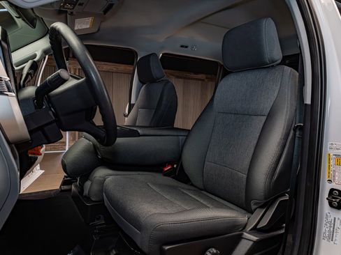 Used 2024 Ford F250 XL w/ STX Appearance Package image 19