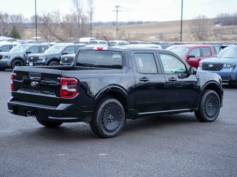 Used 2025 Ford Maverick Lobo image 5