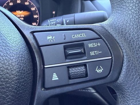 Used 2025 Honda Accord LX image 31