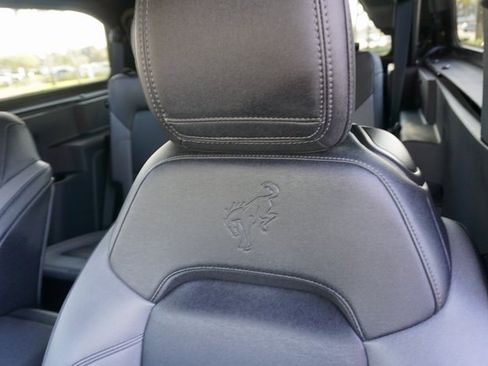 Used 2023 Ford Bronco Black Diamond w/ Sasquatch Package image 30