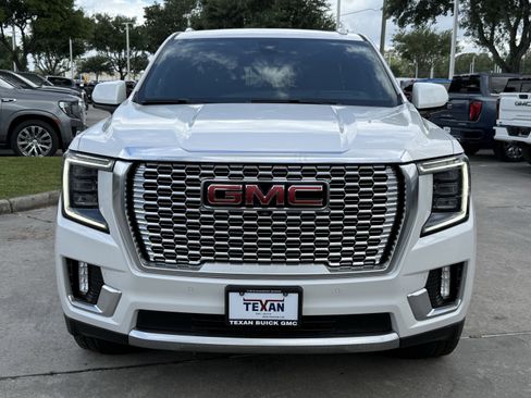 Used 2021 GMC Yukon Denali w/ Denali Premium Package RWD image 10