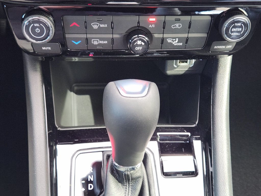 New 2026 Jeep Compass Latitude AWD/4WD image 15