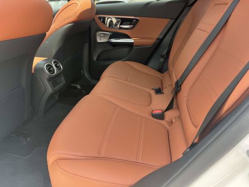 Used 2026 Mercedes-Benz GLC 300 4MATIC image 16