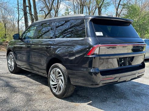 New 2026 Lincoln Navigator Reserve AWD/4WD image 30