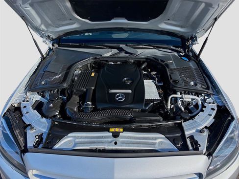 Used 2018 Mercedes-Benz C 300 Sedan image 31