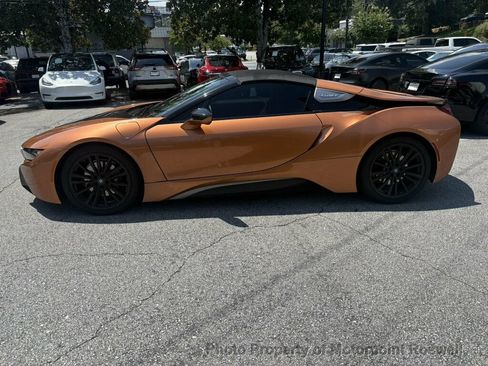 Used 2019 BMW i8 Roadster AWD/4WD image 6
