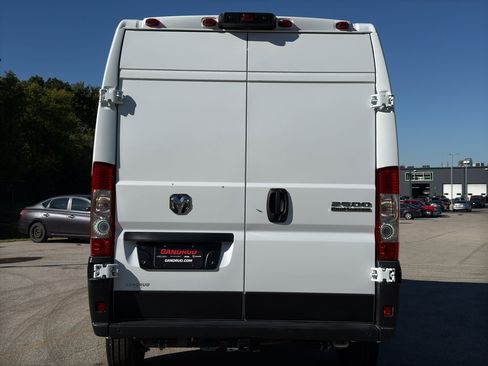 New 2026 RAM ProMaster 2500 w/ Convenience Group image 7