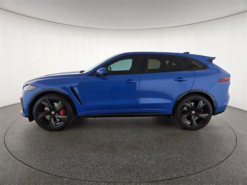 Used 2023 Jaguar F-PACE SVR image 29