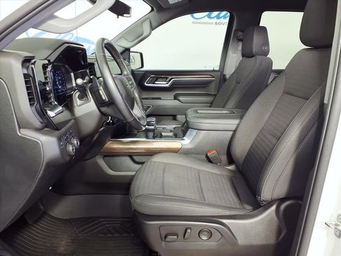 Used 2022 Chevrolet Silverado 1500 RST image 8