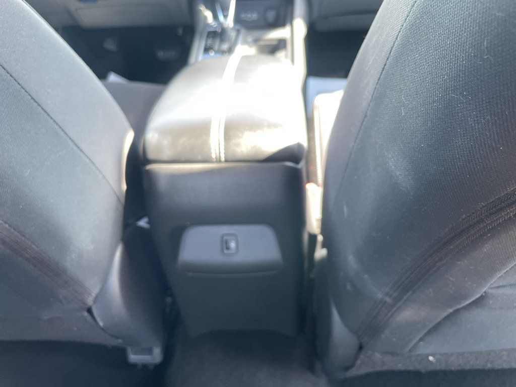 Used 2025 Nissan Sentra SV FWD image 12