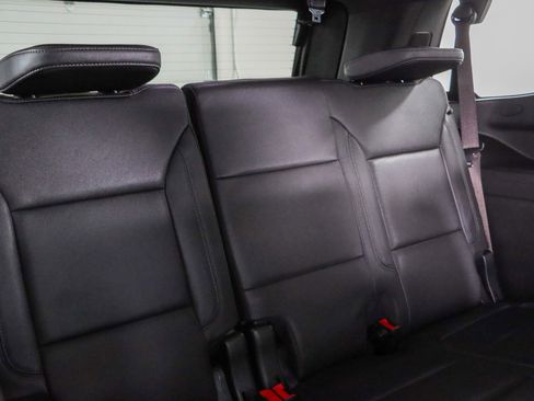 Used 2023 Chevrolet Tahoe Z71 w/ Luxury Package image 34