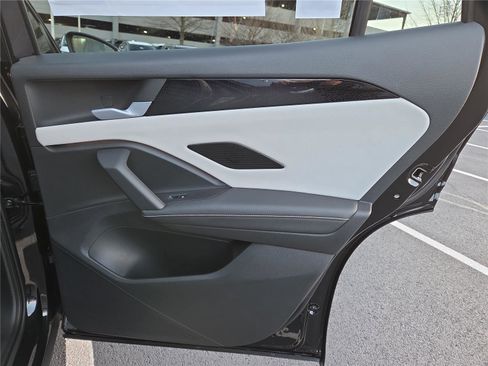 New 2026 Volkswagen Tiguan SE image 29