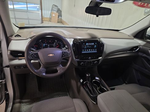 Used 2018 Chevrolet Traverse LT image 14