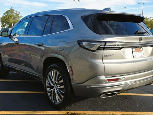 New 2026 Buick Enclave Avenir w/ Super Cruise Package image 5