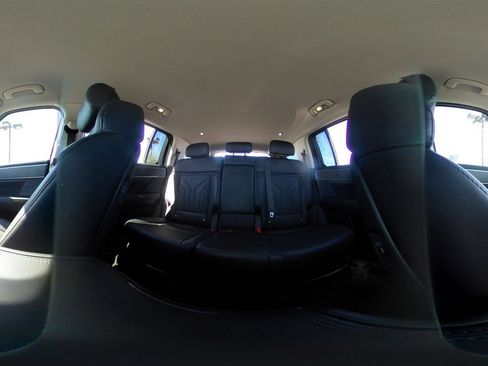 Used 2025 Hyundai Santa Fe SEL AWD/4WD image 45