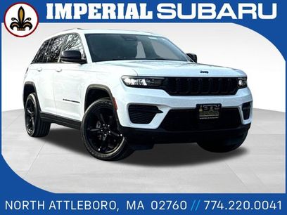 Used 2023 Jeep Grand Cherokee Altitude