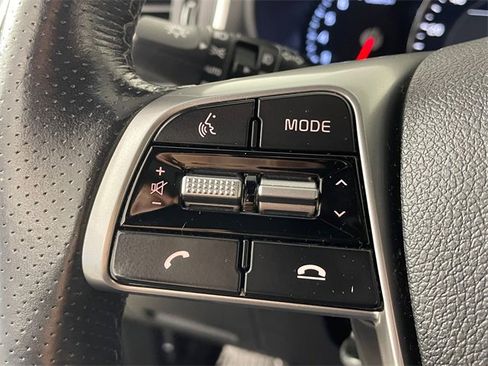 Used 2019 Kia Sorento SX image 13