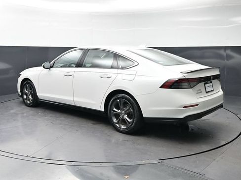 Used 2023 Honda Accord EX image 7