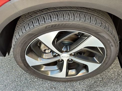 Used 2018 Hyundai Tucson Value AWD/4WD image 33